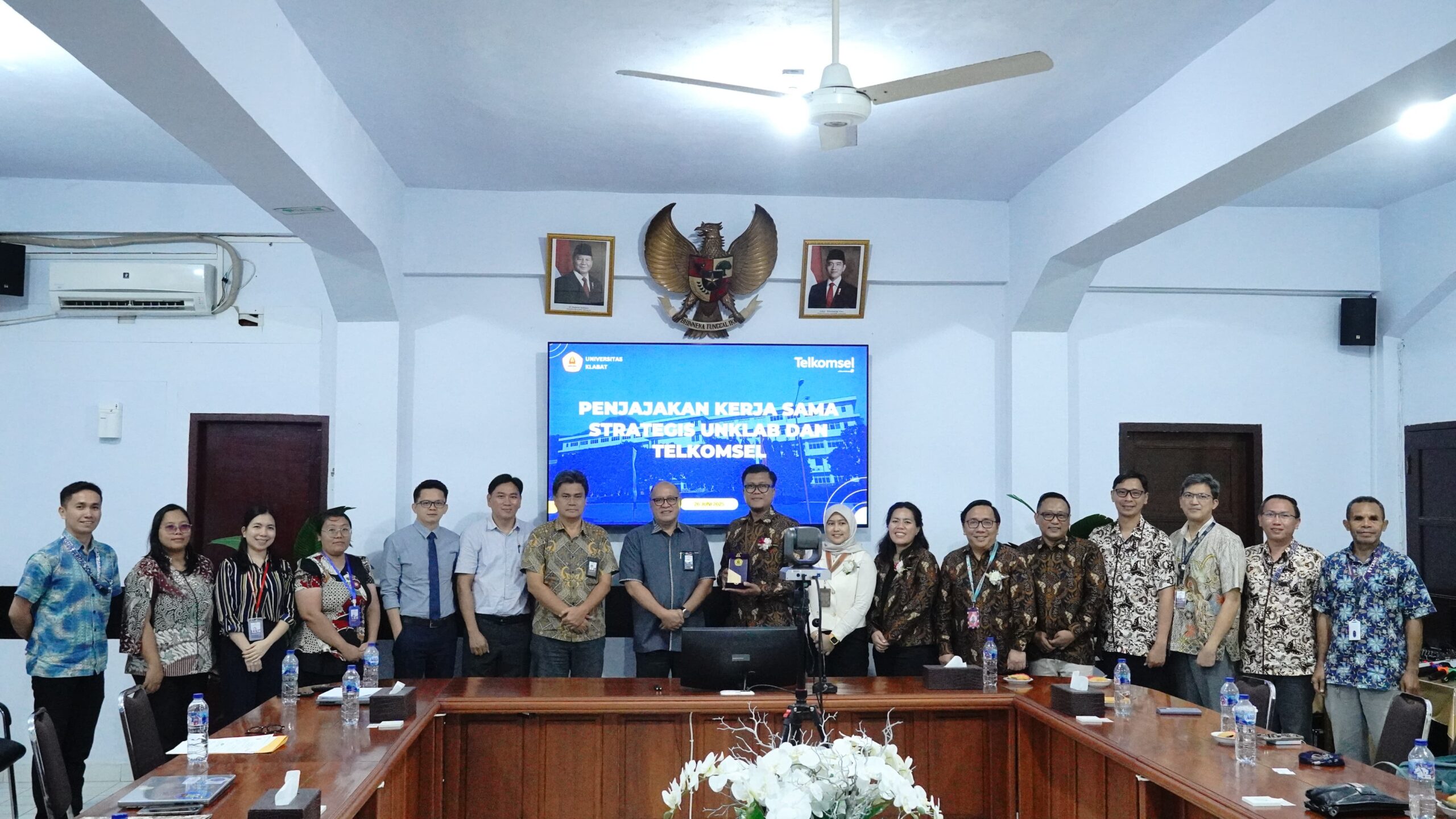 telkomsel 1 - FEB UNKLAB